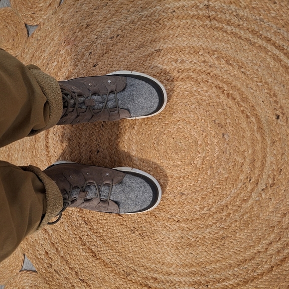 Sorel Women's Green and Gray Boots - Picture 6 of 16